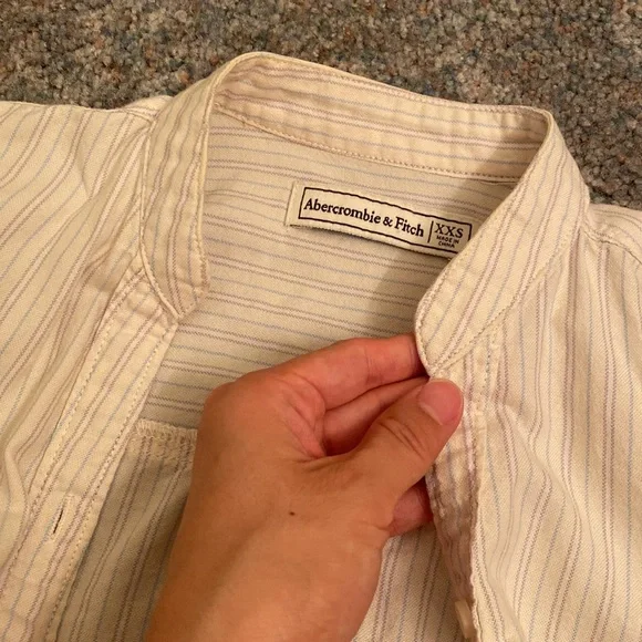 Abercrombie fitch women strip off white long sleeve button down shirt XXS - Picture 5 of 6